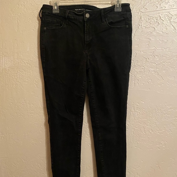 Old Navy jeans - Picture 2 of 4